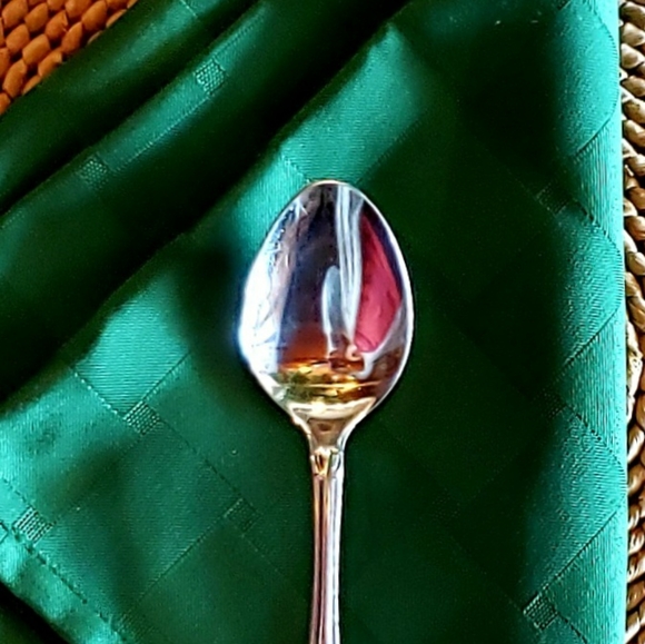 QUEEN'S COURT Japan SS 4-Piece Place Setting VTG - Picture 9 of 11